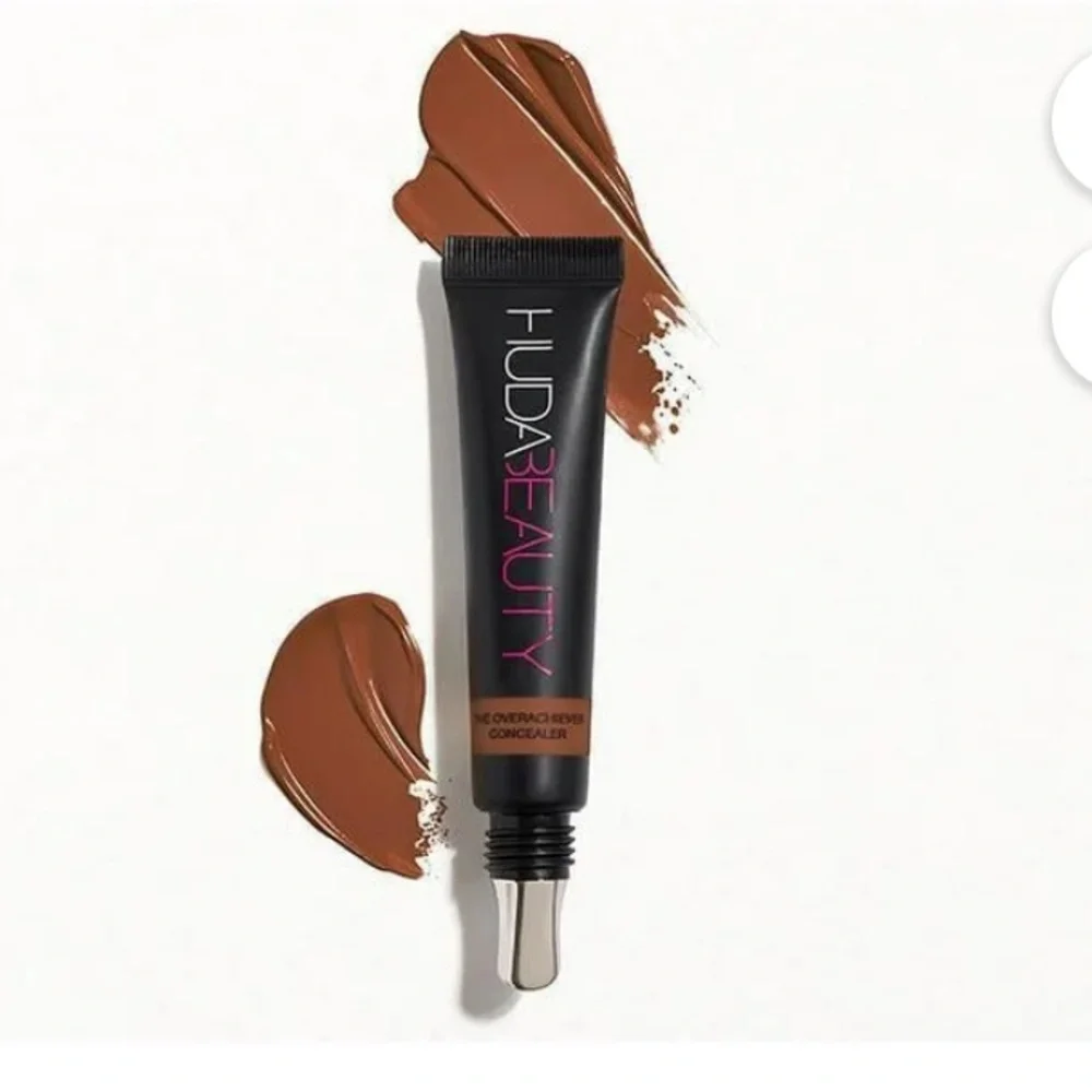 HUDA BEAUTY The Overachievers Concealer High Coverage ( Chocolate Chip 38R)